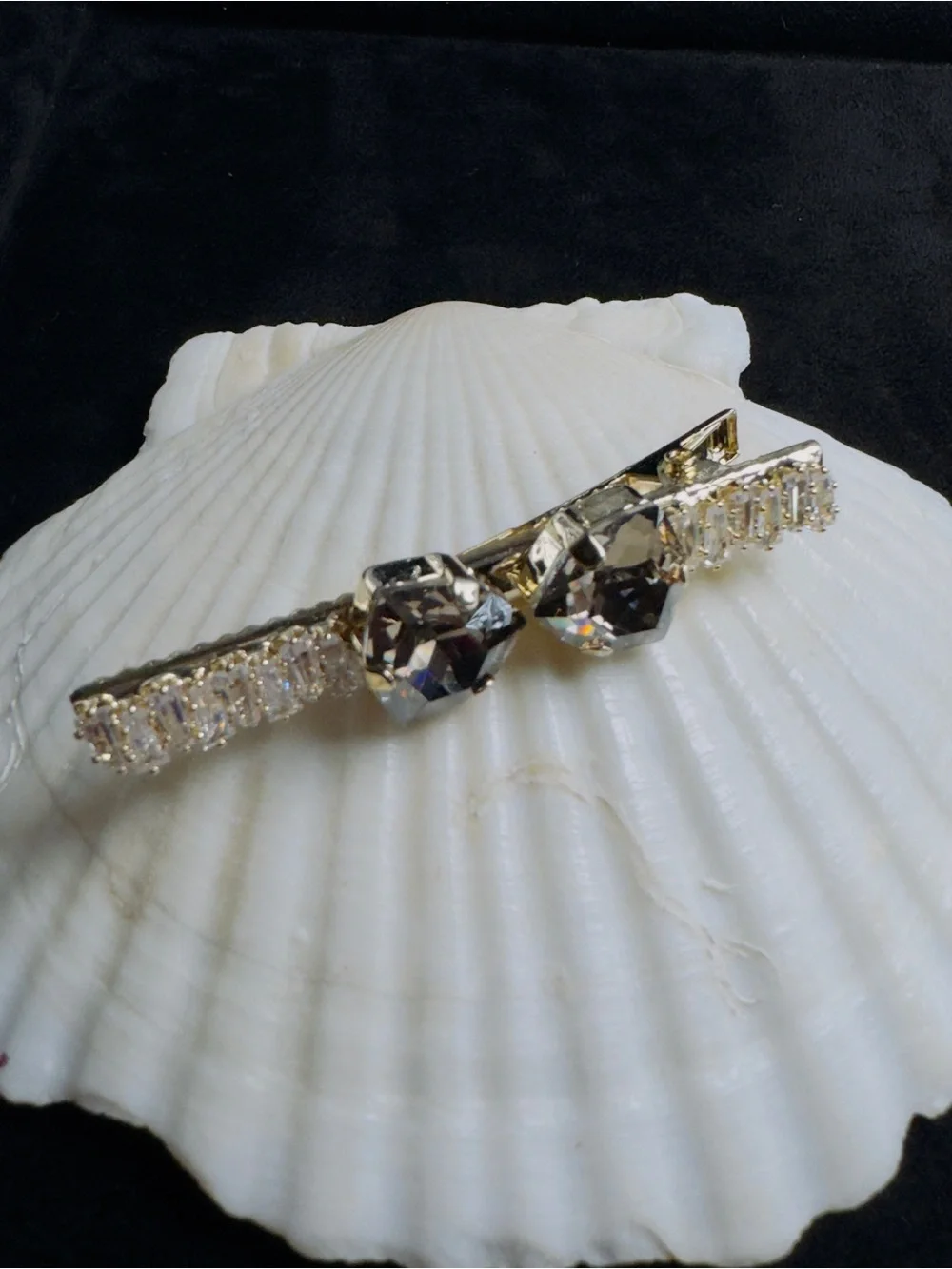 Sparkling Gold-Tone Heart Crystal Bracelet - Clear Crystals